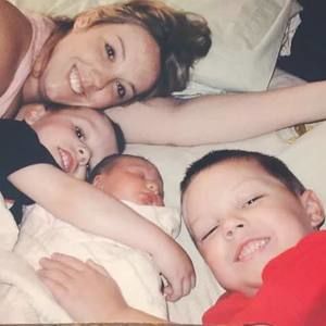 Meet your Posher, Shea